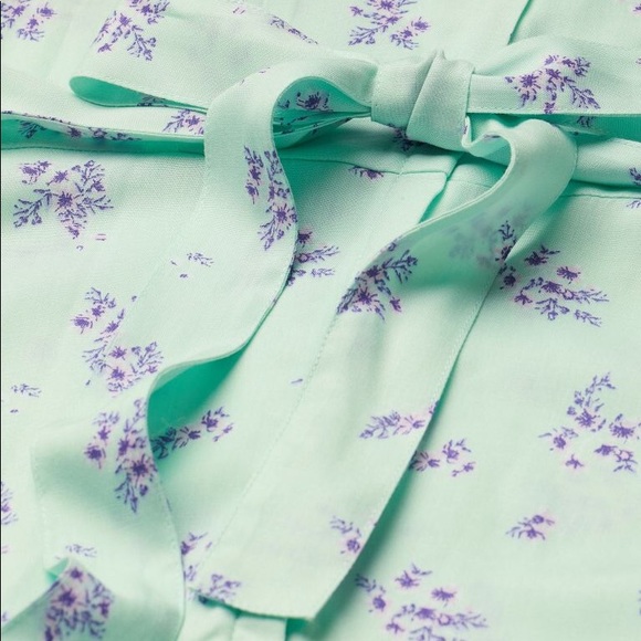 New H&M Mini Dress 🍃 - Picture 3 of 9